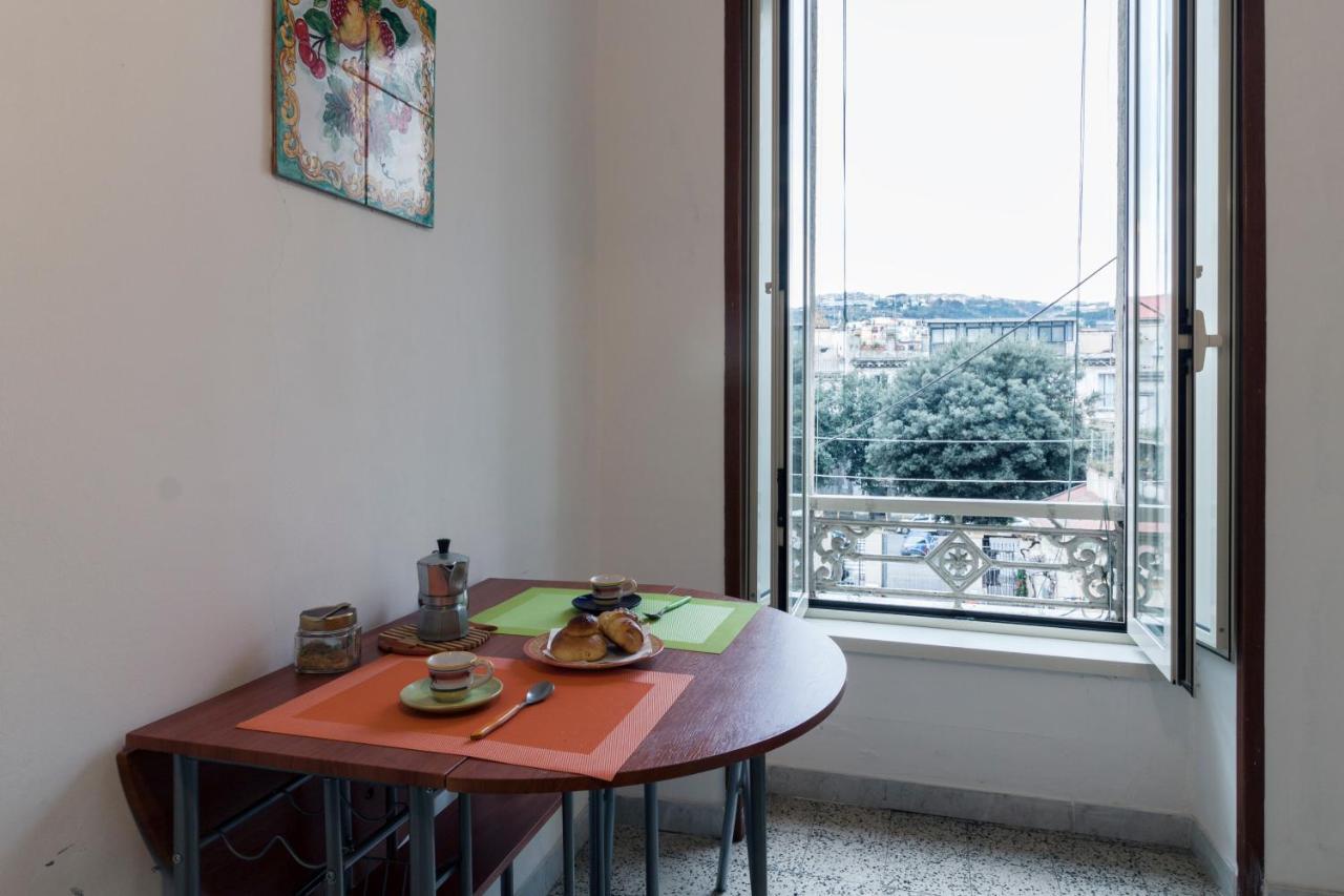 Bnb Etnuvio, Double Rooms In Napoli Exterior foto