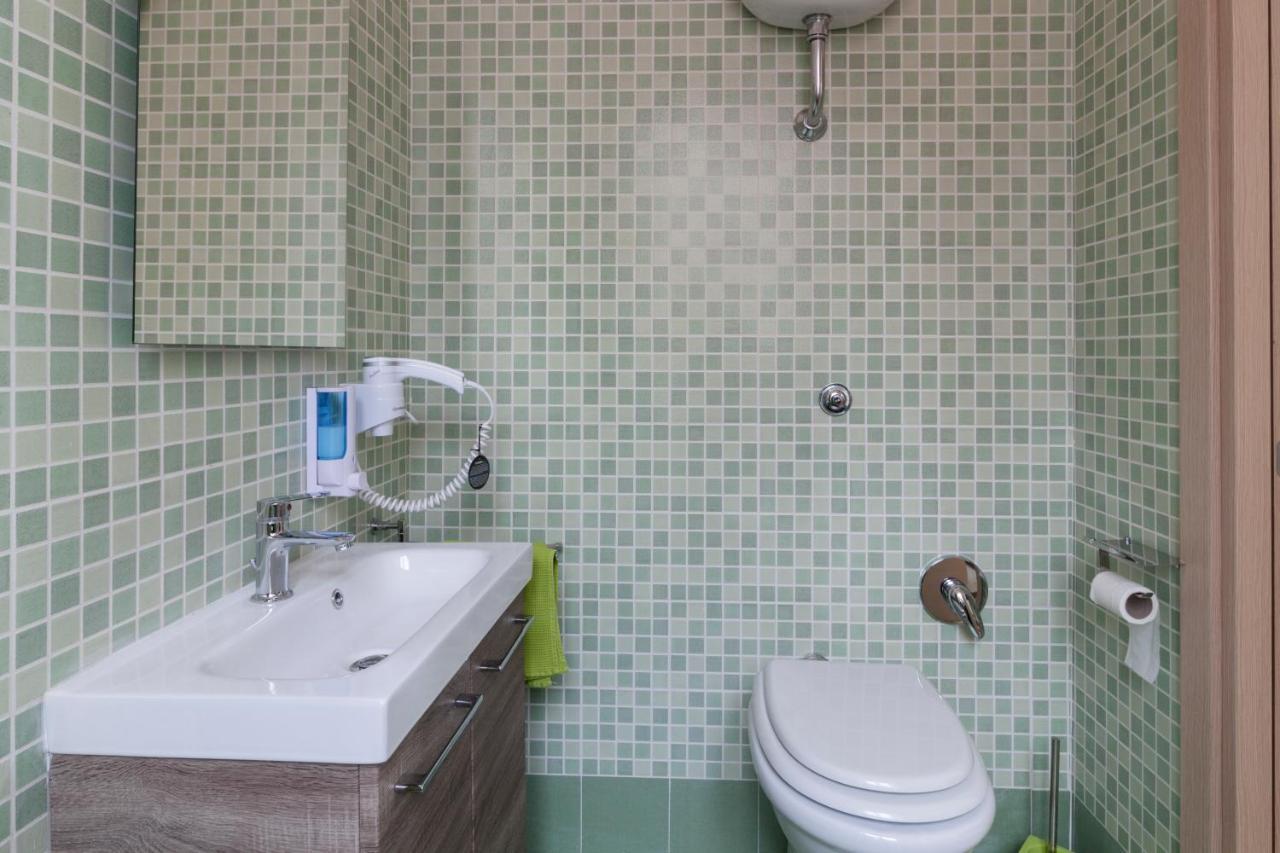 Bnb Etnuvio, Double Rooms In Napoli Exterior foto