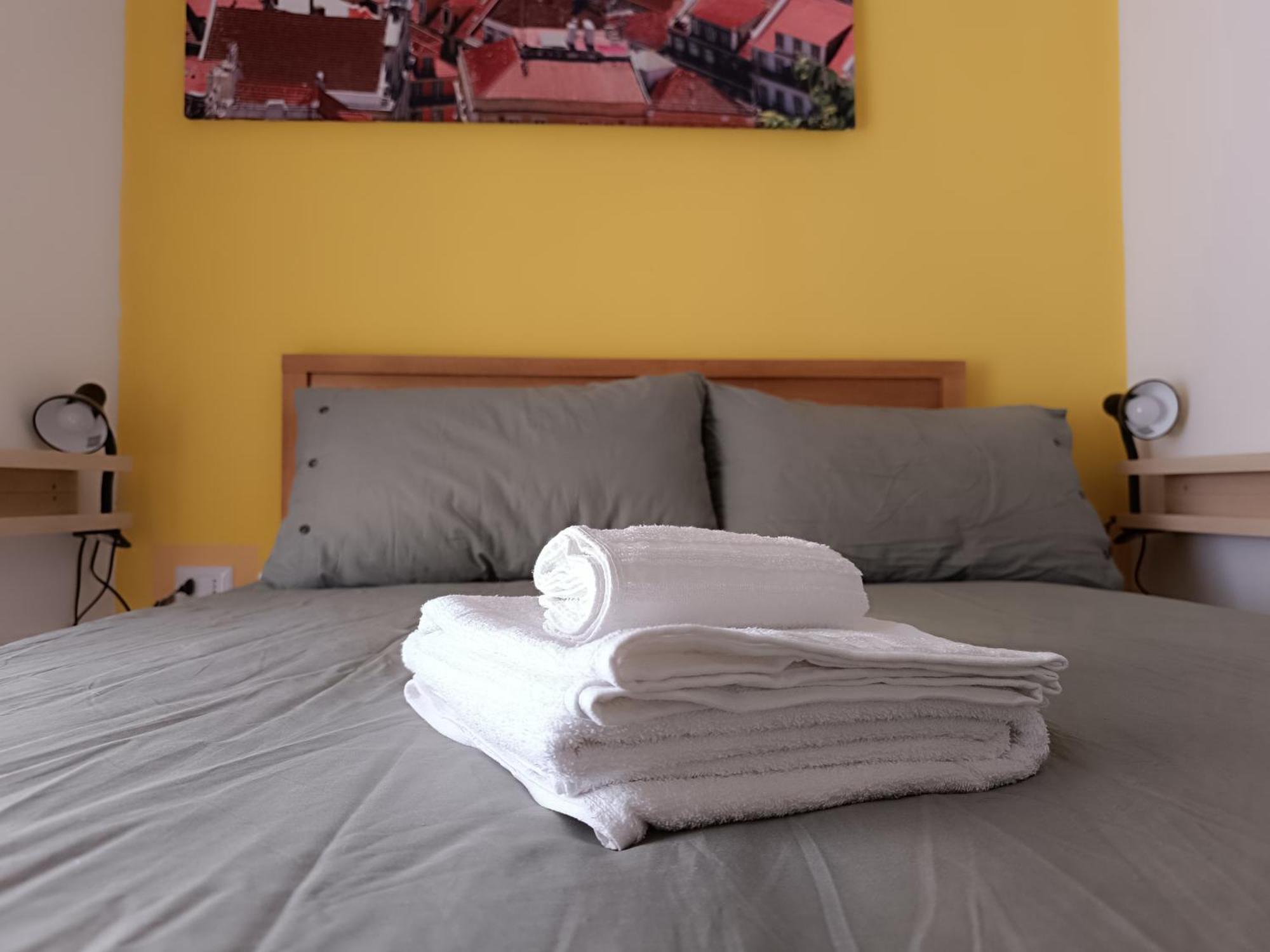 Bnb Etnuvio, Double Rooms In Napoli Exterior foto